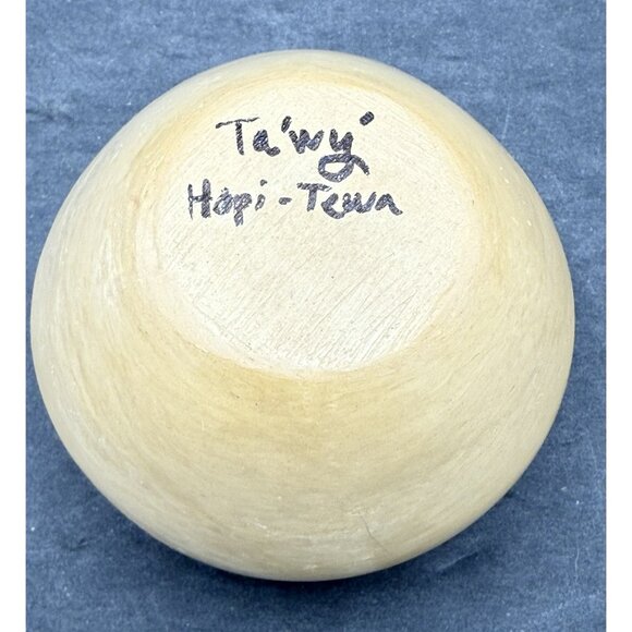 Hopi-Tewa Polychrome Pottery Seed Pot Signed by Ta'wy" Native American Art - Picture 6 of 8
